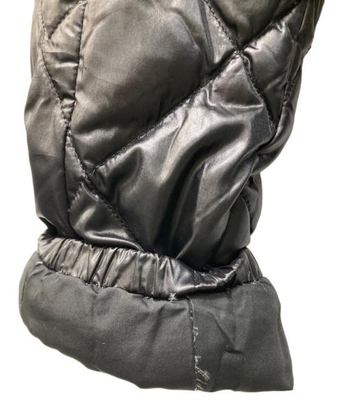 EMPORIO ARMANI EA7（エンポリオアルマーニ イーエーセブン）EMPORIO ARMANI EA7 (エンポリオアルマーニ イーエーセブン) キルティングダウンジャケット ブラック サイズ:Sの古着・服飾アイテム