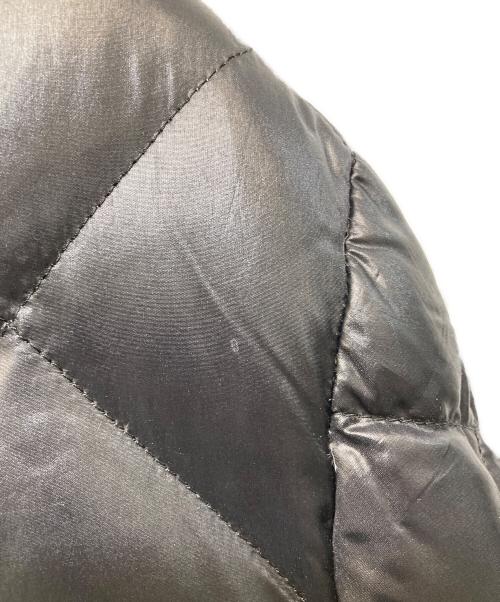 EMPORIO ARMANI EA7（エンポリオアルマーニ イーエーセブン）EMPORIO ARMANI EA7 (エンポリオアルマーニ イーエーセブン) キルティングダウンジャケット ブラック サイズ:Sの古着・服飾アイテム