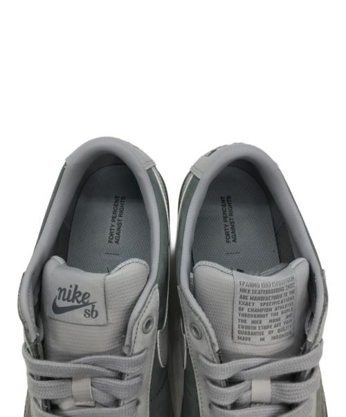 NIKE SB（ナイキエスビー）NIKE SB (ナイキエスビー) Blazer Low グレー サイズ:27.5の古着・服飾アイテム