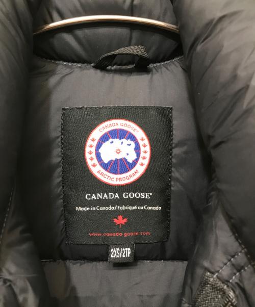 CANADA GOOSE（カナダグース）CANADA GOOSE (カナダグース) FREE STYLE ダウンベスト グレー サイズ:SIZE 2XSの古着・服飾アイテム