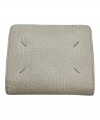 Maison Margielaメゾンマルジェラ）の古着「Compact Bi Fold Wallet」｜ホワイト