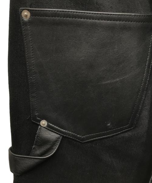 JOHN LAWRENCE SULLIVAN（ジョン ローレンス サリバン）JOHN LAWRENCE SULLIVAN (ジョン ローレンス サリバン) LEATHER PATCH DENIM ブラック サイズ:46の古着・服飾アイテム