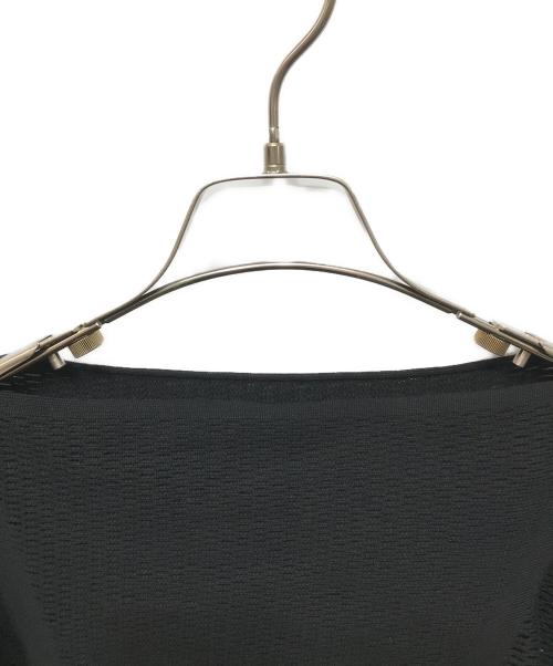A-POC ISSEY MIYAKE（エイポック イッセイミヤケ）A-POC ISSEY MIYAKE (エイポック イッセイミヤケ) カッティングメッシュドルマンニットプルオーバー ブラック サイズ:2の古着・服飾アイテム