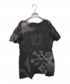 ISSEY MIYAKEイッセイミヤケ）の古着「ストレッチプリーツ ボックスドットグラフィックTシャツ」｜ブラック×グレー