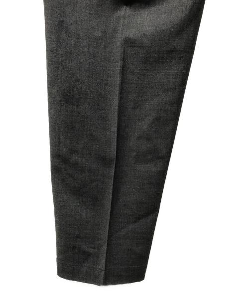 N.HOOLYWOOD（エヌ ハリウッド）N.HOOLYWOOD (エヌ ハリウッド) TAPERED EASY PANTS グレー サイズ:36の古着・服飾アイテム