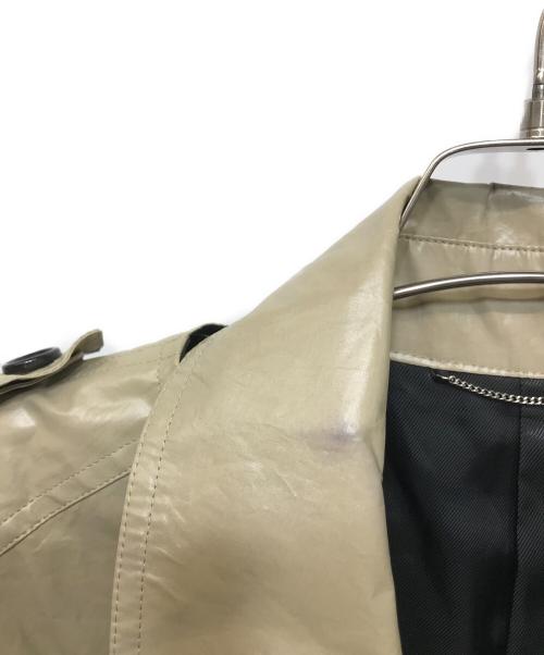 JOHN LAWRENCE SULLIVAN（ジョン ローレンス サリバン）JOHN LAWRENCE SULLIVAN (ジョン ローレンス サリバン) COATED COTTON 2WAYトレンチコート ベージュ サイズ:Mの古着・服飾アイテム