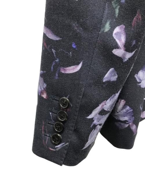 LAD MUSICIAN（ラッドミュージシャン）LAD MUSICIAN (ラッドミュージシャン) フラワープリント1Bジャケット グレー サイズ:42の古着・服飾アイテム