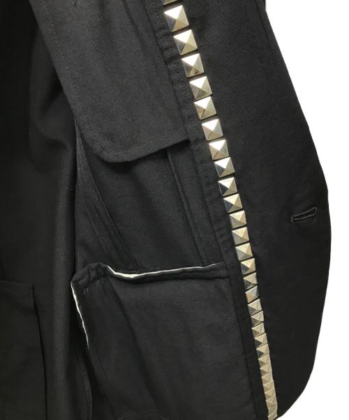 COMME des GARCONS HOMME PLUS（コムデギャルソンオムプリュス）COMME des GARCONS HOMME PLUS (コムデギャルソンオムプリュス) ラインスタッズ1Bジャケット ブラック サイズ:Sの古着・服飾アイテム