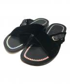 Christian Louboutinクリスチャン・ルブタン）の古着「ベロアクロスストラップサンダル」｜ブラック