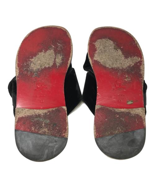 Christian Louboutin（クリスチャン・ルブタン）Christian Louboutin (クリスチャン・ルブタン) ベロアクロスストラップサンダル ブラック サイズ:43の古着・服飾アイテム