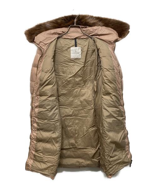 MONCLER（モンクレール）MONCLER (モンクレール) FABREFUR ダウンコート ベージュの古着・服飾アイテム