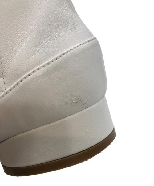 Maison Margiela（メゾンマルジェラ）Maison Margiela (メゾンマルジェラ) 4ステッチ ショート アンクルブーツ ホワイト サイズ:38の古着・服飾アイテム