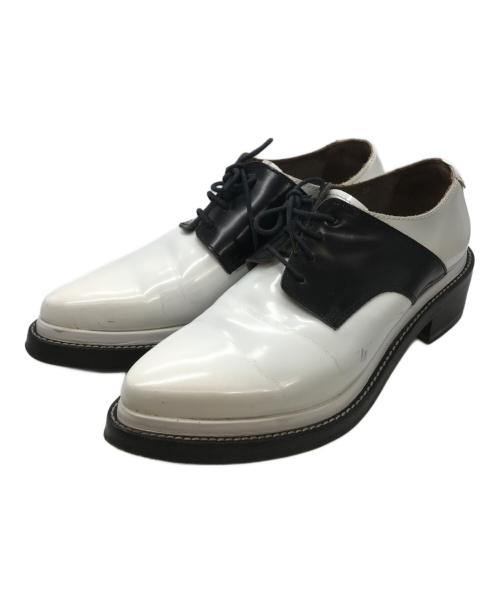 Acne studios（アクネ ストゥディオス）Acne studios (アクネ ストゥディオス) バイカラーパターンレザーシューズ ホワイト×ブラック サイズ:39の古着・服飾アイテム
