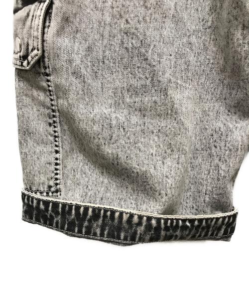 MAISON SPECIAL（メゾンスペシャル）MAISON SPECIAL (メゾンスペシャル) Big Pocket 2WAY Buggy Denim Cargo Pants グレー サイズ:01の古着・服飾アイテム