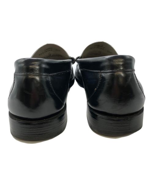 G.H.BASS（ジーエイチバス）G.H.BASS (ジーエイチバス) LARSON ペニーローファー ブラック×ホワイト サイズ:6の古着・服飾アイテム