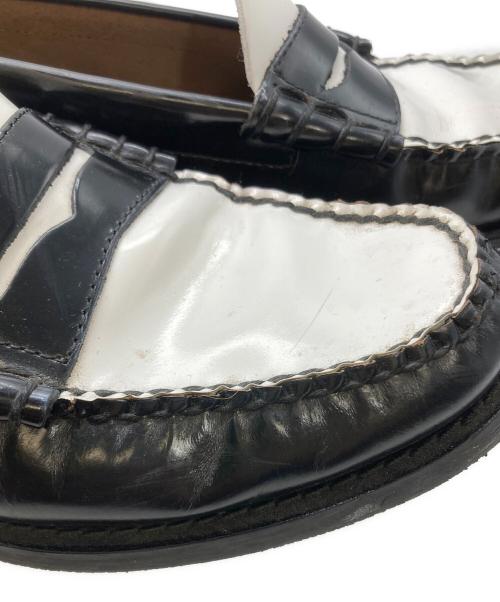 G.H.BASS（ジーエイチバス）G.H.BASS (ジーエイチバス) LARSON ペニーローファー ブラック×ホワイト サイズ:6の古着・服飾アイテム