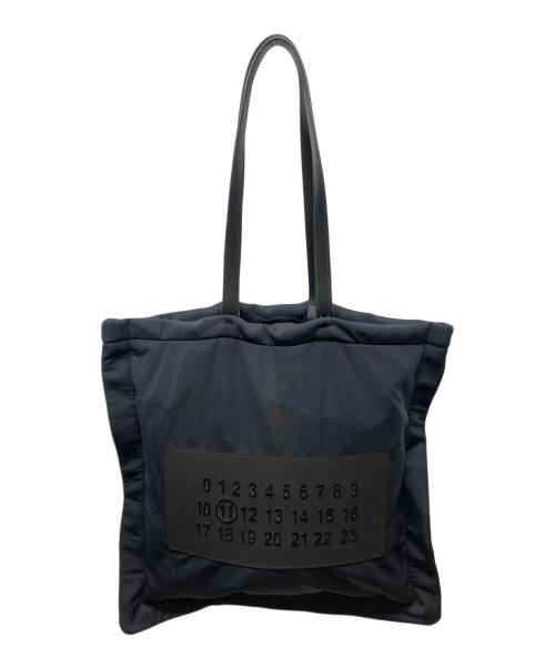 Maison Margiela（メゾンマルジェラ）Maison Margiela (メゾンマルジェラ) ラバーカレンダーロゴトートバッグ ブラックの古着・服飾アイテム