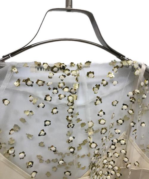 ESSENCE OF LUXURY  ESTNATION（エッセンスオブラグジュアリー エストネーション）ESSENCE OF LUXURY  ESTNATION (エッセンスオブラグジュアリー エストネーション) スパングルトップ ベージュ サイズ:FREEの古着・服飾アイテム