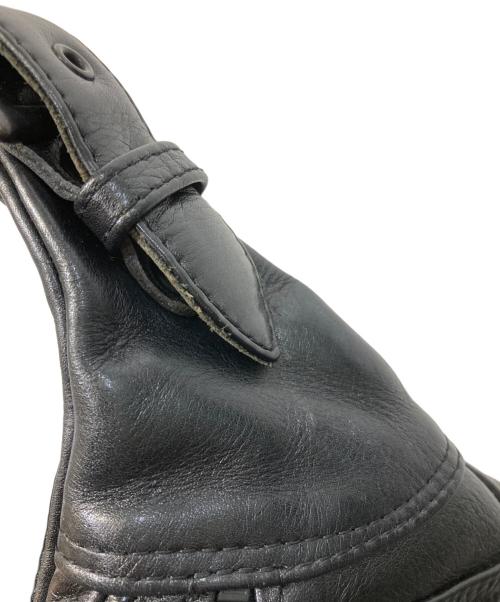 KADOYA HEAD FACTORY（カドヤ ヘッド ファクトリー）KADOYA HEAD FACTORY (カドヤ ヘッド ファクトリー) レザーボディバッグパテッド ブラックの古着・服飾アイテム