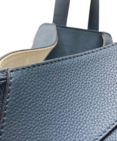 LOEWE（ロエベ）LOEWE (ロエベ) ハンモック スモール 2WAY ショルダーバッグ ネイビーの古着・服飾アイテム