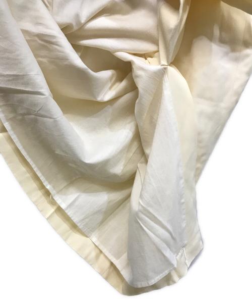 AKIRA NAKA（アキラナカ）AKIRA NAKA (アキラナカ) ベルト付きノースリーブワンピース ベージュ サイズ:1の古着・服飾アイテム