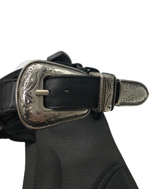 suicoke（スイコック）suicoke (スイコック) TOGA (トーガ) TABI ストラップシューズ ブラック サイズ:23の古着・服飾アイテム