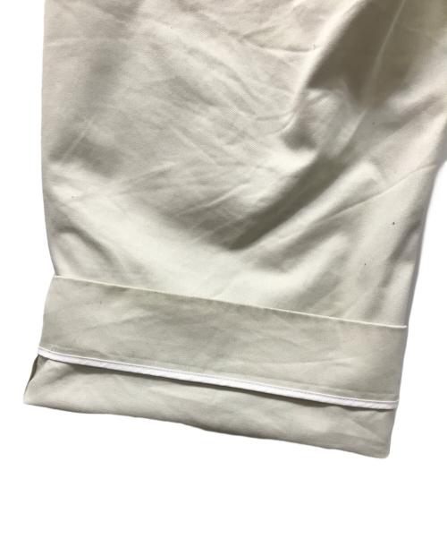 STUDIO NICHOLSON（スタジオ ニコルソン）STUDIO NICHOLSON (スタジオ ニコルソン) コットンツイルタックワイドパンツ アイボリー サイズ:Sの古着・服飾アイテム