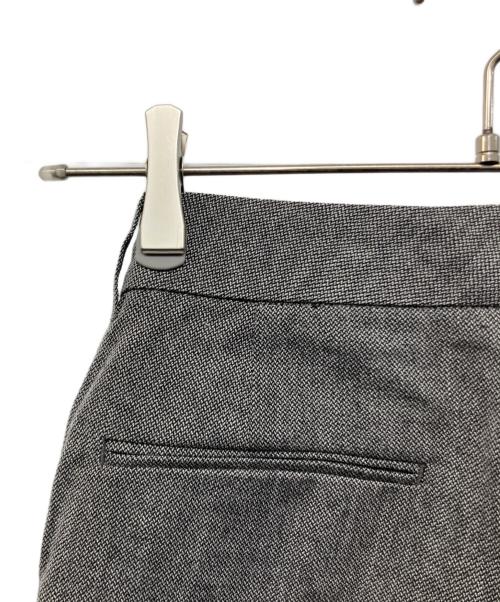 ETRE TOKYO（エトレトウキョウ）ETRE TOKYO (エトレトウキョウ) SANTEセンタークリーステーパードパンツ グレー サイズ:S 未使用品の古着・服飾アイテム