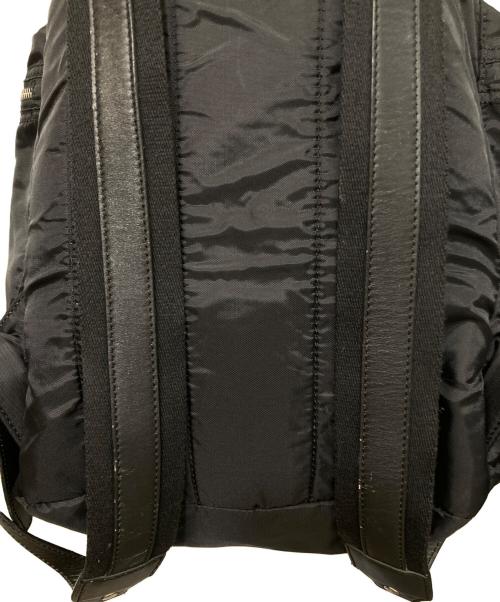 D&G（ディーアンドジー）D&G (ディーアンドジー) ナイロンマルチポケットバックパック ブラックの古着・服飾アイテム