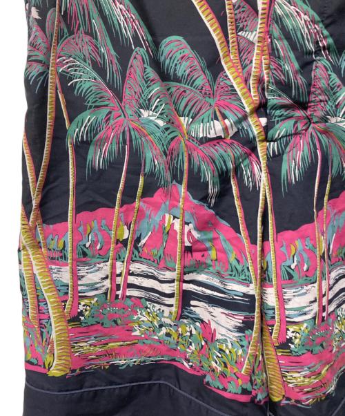 SAN SURF（サンサーフ）SAN SURF (サンサーフ) sacai (サカイ) アロハ ショートパンツ ネイビー サイズ:1の古着・服飾アイテム