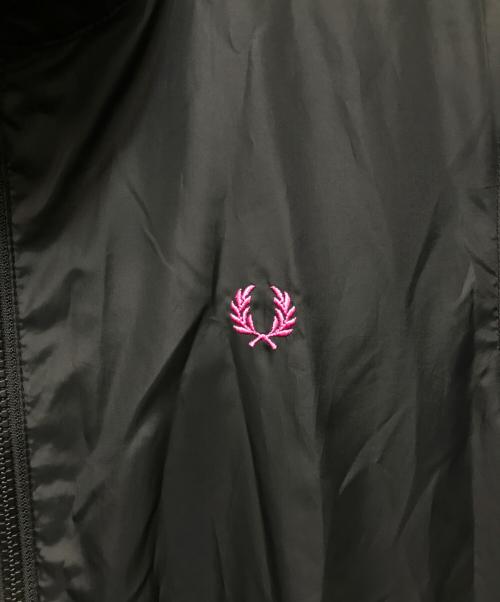 FRED PERRY（フレッドペリー）FRED PERRY (フレッドペリー) リバーシブルスイングトップ ブラック×グレー サイズ:Sの古着・服飾アイテム