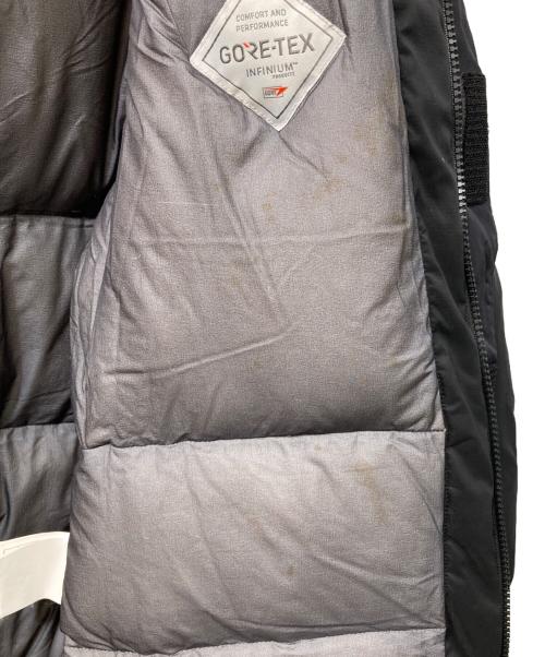 WHITE MOUNTAINEERING（ホワイトマウンテ二アニング）WHITE MOUNTAINEERING (ホワイトマウンテ二アニング) GORE-TEX DOWN JACKET ブラック サイズ:1の古着・服飾アイテム