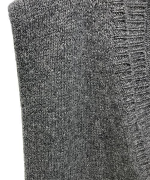 Maison Margiela（メゾンマルジェラ）Maison Margiela (メゾンマルジェラ) タバードニットベスト グレー サイズ:Sの古着・服飾アイテム