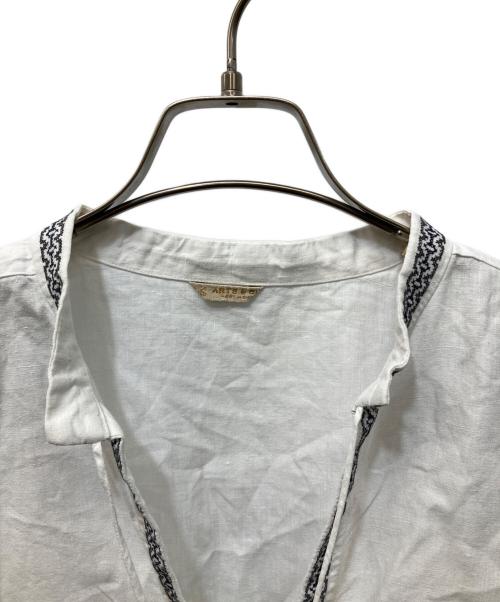 ARTS&SCIENCE（アーツアンドサイエンス）ARTS&SCIENCE (アーツアンドサイエンス) 刺繍リネンワンピース ホワイト サイズ:1の古着・服飾アイテム