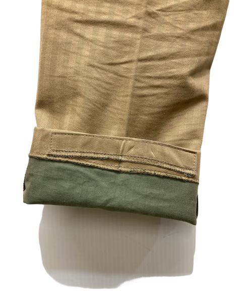 BERWICH（ベルウィッチ）BERWICH (ベルウィッチ) SCOTCH ヘリンボーン2プリーツトラウザー ベージュ サイズ:44の古着・服飾アイテム