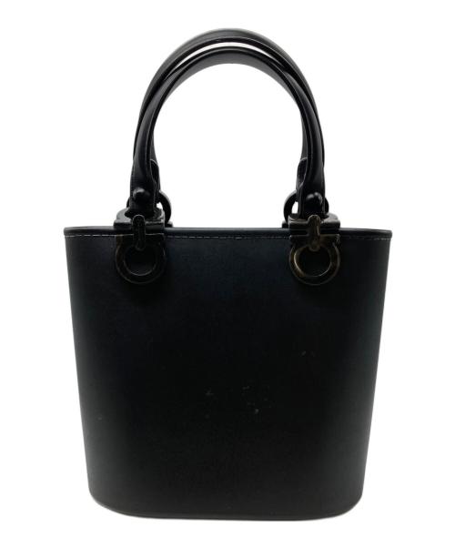 Salvatore Ferragamo（サルヴァトーレ フェラガモ）Salvatore Ferragamo (サルヴァトーレ フェラガモ) ラバーレザーハンドバッグ ブラックの古着・服飾アイテム