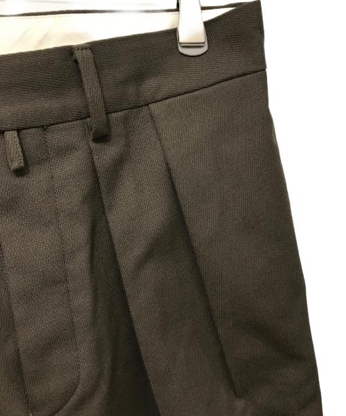 NEAT（ニート）NEAT (ニート) 2タックパンツ カーキ サイズ:46の古着・服飾アイテム
