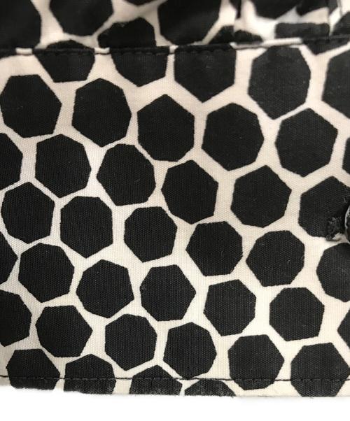 JIL SANDER（ジルサンダー）JIL SANDER (ジルサンダー) 総柄シャツ ブラック×ホワイト サイズ:40の古着・服飾アイテム