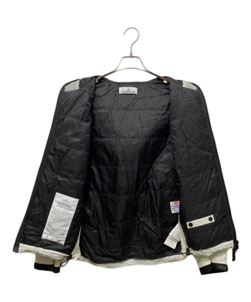 STONE ISLAND（ストーンアイランド）STONE ISLAND (ストーンアイランド) 中綿 パッカブル ジャケット グレー サイズ:Sの古着・服飾アイテム