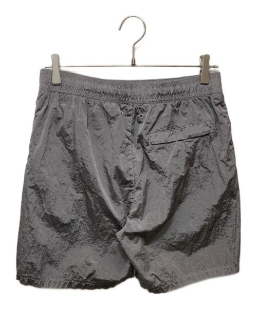 STONE ISLAND（ストーンアイランド）STONE ISLAND (ストーンアイランド) ナイロンメタル スイムショーツ グレー サイズ:Sの古着・服飾アイテム