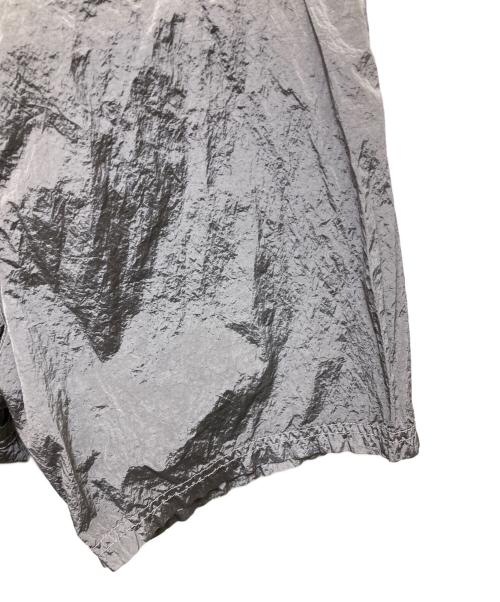 STONE ISLAND（ストーンアイランド）STONE ISLAND (ストーンアイランド) ナイロンメタル スイムショーツ グレー サイズ:Sの古着・服飾アイテム