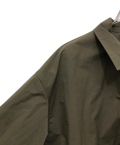 SOFTHYPHEN（ソフトハイフン）SOFTHYPHEN (ソフトハイフン) ZIP POCKET BENCH JACKET オリーブ サイズ:04の古着・服飾アイテム