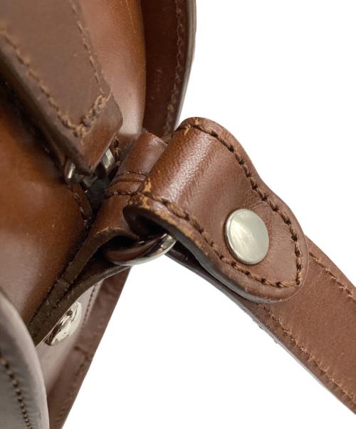 A.P.C.（アーペーセー）A.P.C. (アーペーセー) DEMI-LUNE ショルダーバッグ ブラウンの古着・服飾アイテム