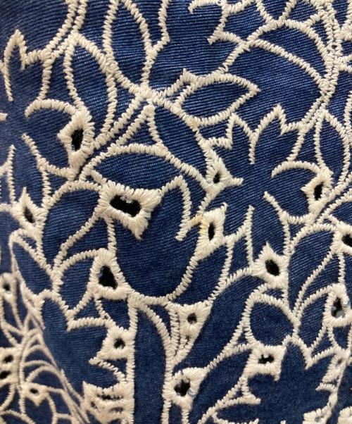 GAULTIER JEANS（ゴルチエジーンズ）GAULTIER JEANS (ゴルチエジーンズ) 刺繍フレアパンツ インディゴ サイズ:64の古着・服飾アイテム