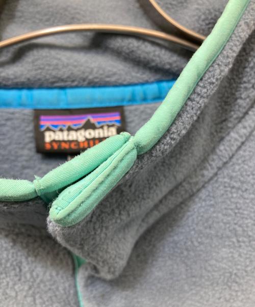 Patagonia（パタゴニア）Patagonia (パタゴニア) ライトウェイトシンチラスナップTプルオーバー グレー×ブルー サイズ:Lの古着・服飾アイテム