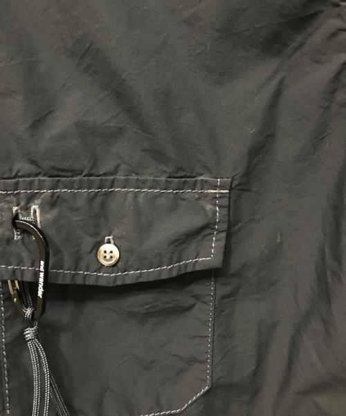 and wander（アンドワンダー）and wander (アンドワンダー) CORDURA TYPEWRITER S/S OVER SHIRT ブラック サイズ:4の古着・服飾アイテム