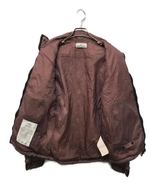 STONE ISLAND（ストーンアイランド）STONE ISLAND (ストーンアイランド) GARMENT DYED CRINKLE REPS 中綿ジャケット パープル サイズ:Sの古着・服飾アイテム