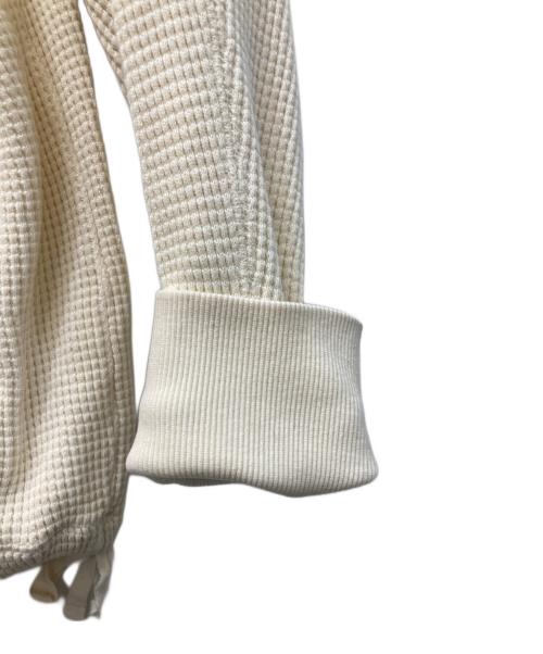 Fake Ass Flowers（フェイク アス フラワーズ）Fake Ass Flowers (フェイク アス フラワーズ) ヘンリーネックカットソー ベージュ サイズ:Lの古着・服飾アイテム