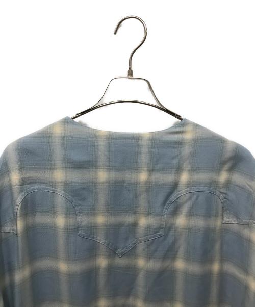 A NOVEL DAY（ア ノーベル デイ）A NOVEL DAY (ア ノーベル デイ) RAYON OMBRE SH ブルー サイズ:3の古着・服飾アイテム