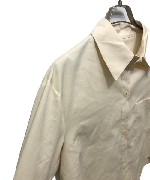 TODAYFUL（トゥデイフル）TODAYFUL (トゥデイフル) Over Shoulder Shirts ベージュ サイズ:FREE 未使用品の古着・服飾アイテム